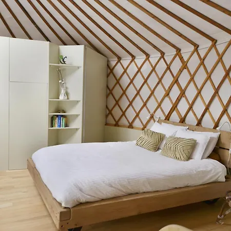 La Yourte De L'abreuvoir