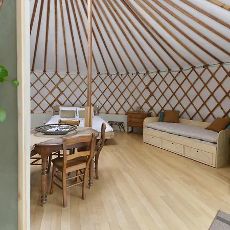 La Yourte De L'abreuvoir Neufchâteau