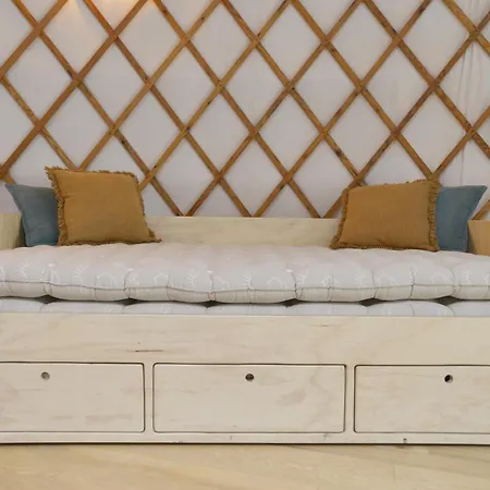 La Yourte De L'abreuvoir 럭셔리텐트 *