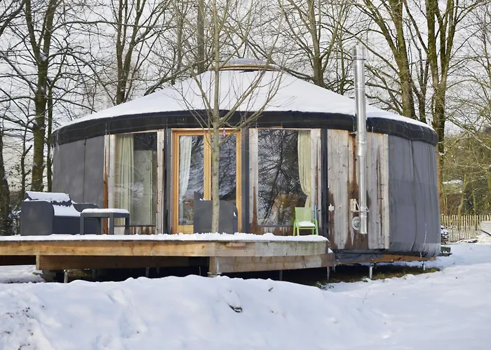 Campismo de Luxo La Yourte De L'abreuvoir *