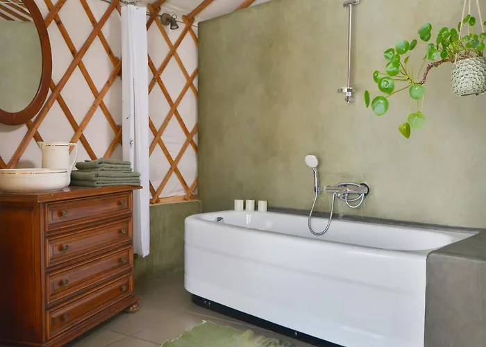 La Yourte De L'abreuvoir Campismo de Luxo Neufchâteau